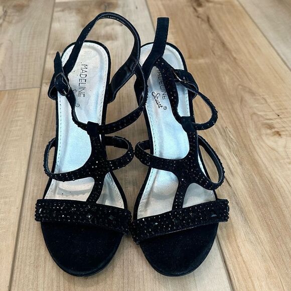 EUC Madeline Stuart 4" Black Strappy Beaded/Gem Heel-Sandal Size 7M - Picture 3 of 16